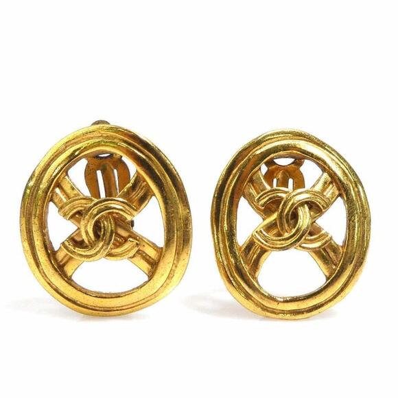 CHANEL Gold Logo Earrings main image 3